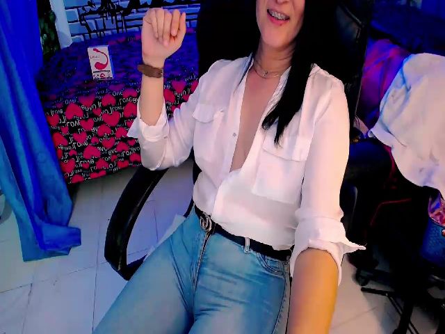 Live sex webcam photo for Sashabreck #287859938