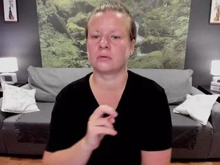 Live sex webcam photo for CoconutLegs #240492241