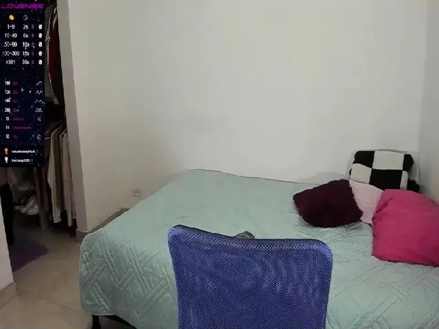 Live sex webcam photo for Rebeccawild_ #262433651