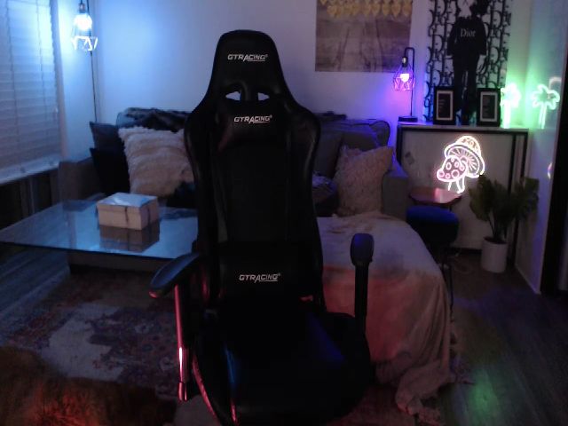 Live sex webcam photo for alexa #252767929