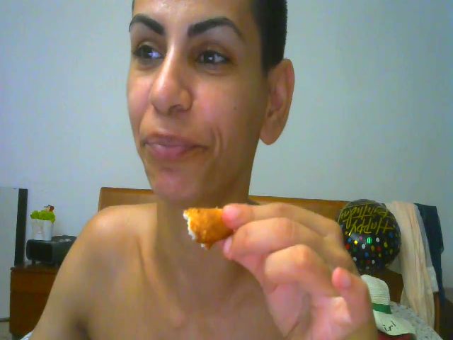 Live sex webcam photo for SONYABRUNETTE #264452850