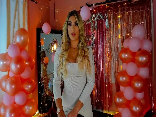 Live sex webcam photo for IsabelaBrown #256097201