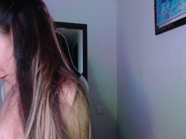 Live sex webcam photo for Pirate_RIA #258995478