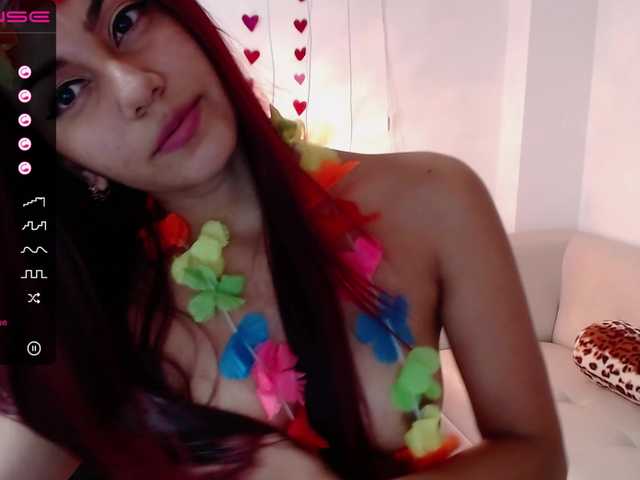 Live sex webcam photo for sweetfer #243282286