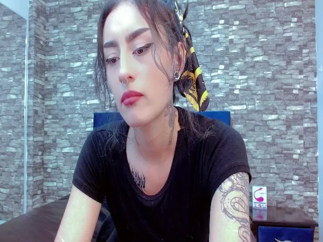 Live sex webcam photo for Violetdarkk #259649287