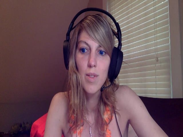 Live sex webcam photo for RavenRubyRose #262696273