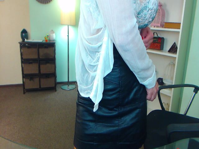 Live sex webcam photo for Miss_Kora #254741755