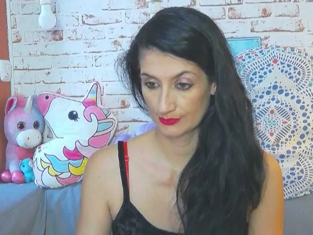 Live sex webcam photo for BeaMoonn #262535796