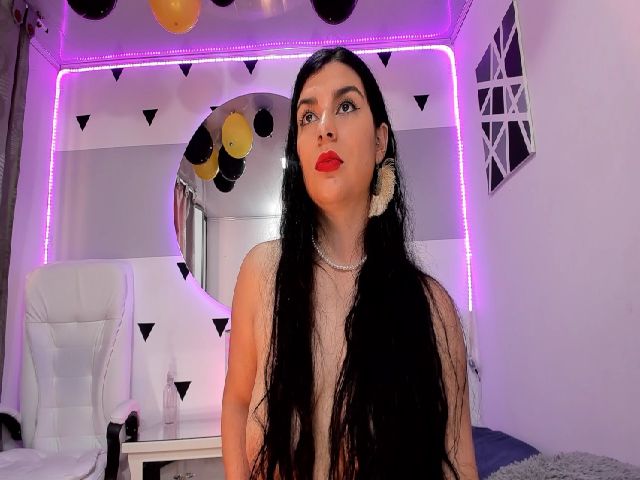 Live sex webcam photo for JuliettaVilla #263703095