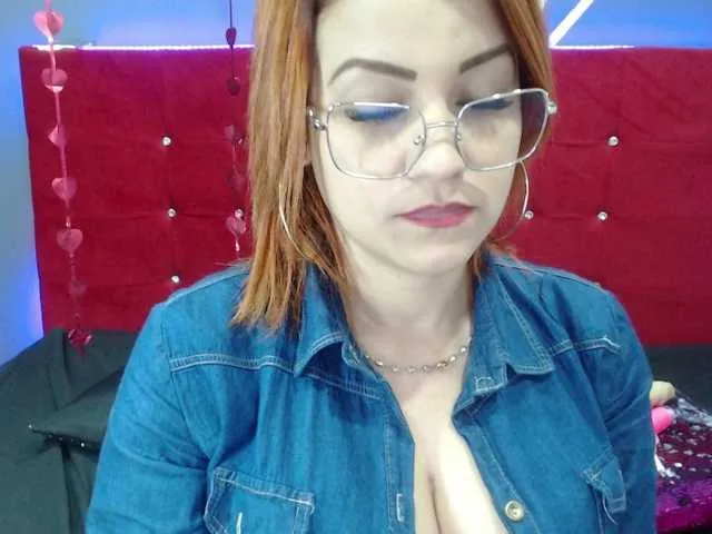 Live sex webcam photo for CarlaAdams #246240825