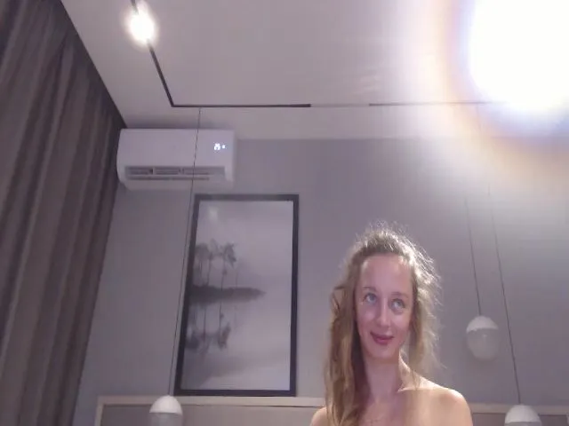 Live sex webcam photo for Innocent_Miss #254898393