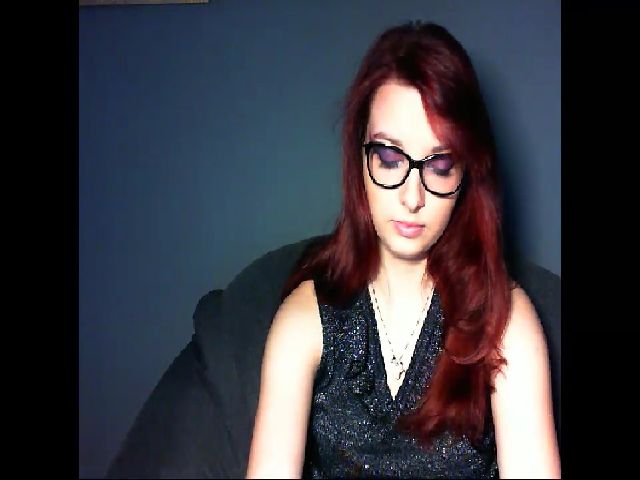 Live sex webcam photo for VirginLuna18 #259279690