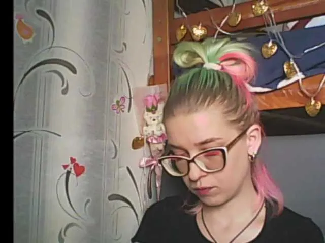 Live sex webcam photo for malvinella #241273490
