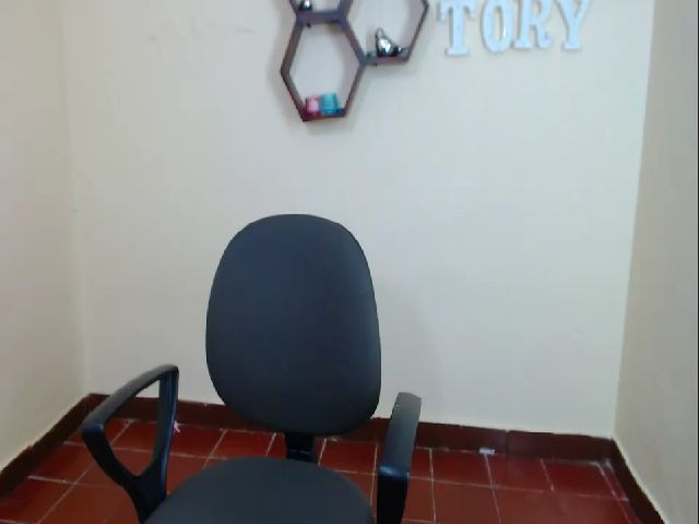 Live sex webcam photo for Tory_29 #257914133