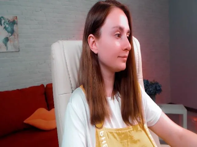 Live sex webcam photo for MissTianaa #258541389