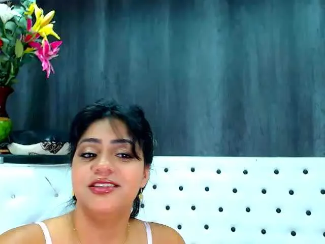 Live sex webcam photo for SweetDollx #240968689