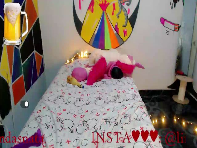 Live sex webcam photo for Moon_18 #253302852