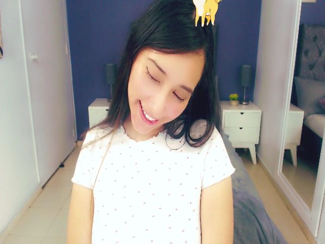 Live sex webcam photo for anniesclub #259066850