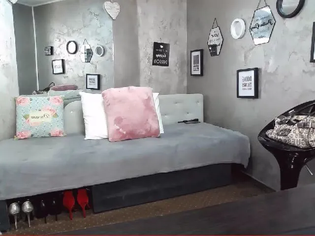 Live sex webcam photo for Afroditha_ #261277360