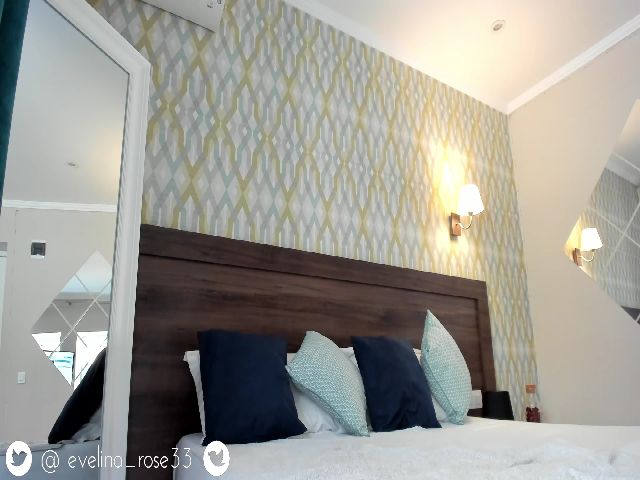 Live sex webcam photo for Evelinarosse #255905536