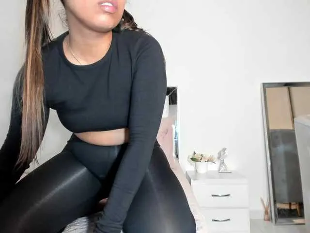Live sex webcam photo for aihnoa #241337648