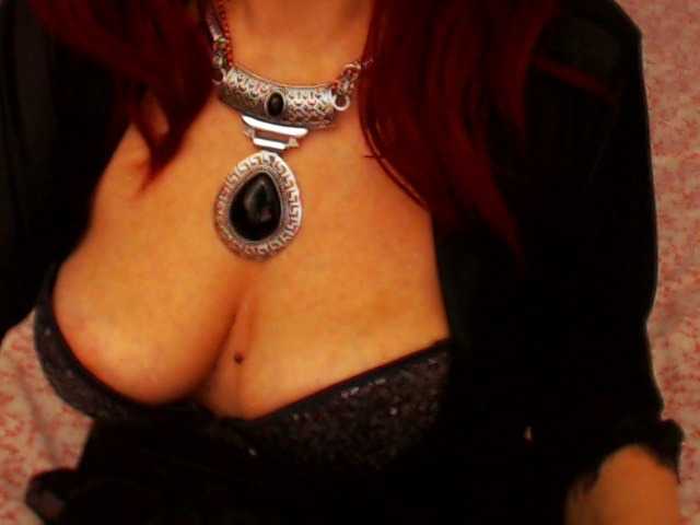 Live sex webcam photo for shannon4u #287962747