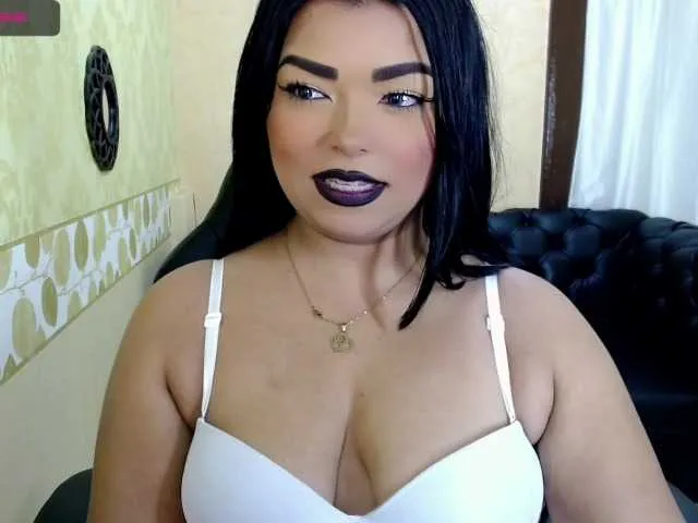 Live sex webcam photo for KellyBents #263533167