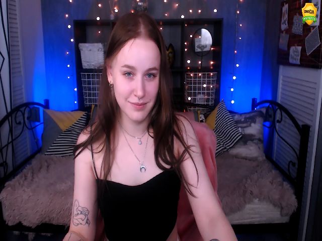 Live sex webcam photo for LynneDawson #252884235