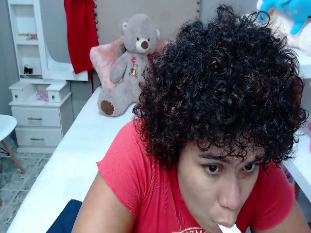 Live sex webcam photo for Emacollins #262854141