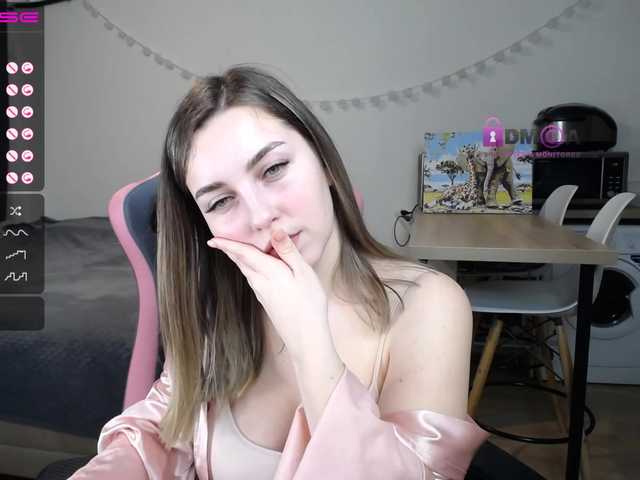 Live sex webcam photo for twinklevi #241194303