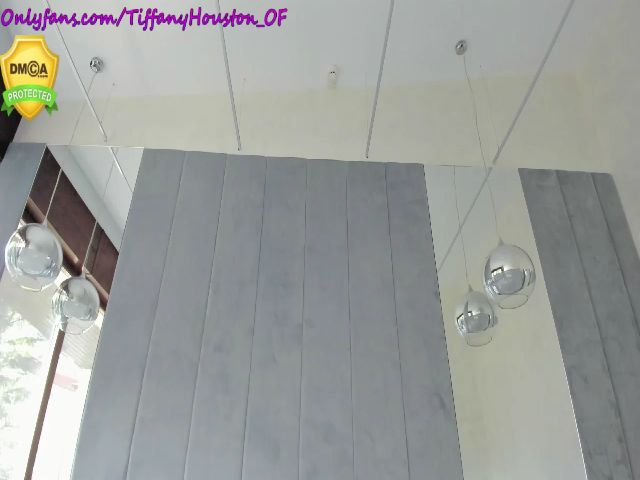 Live sex webcam photo for TifanyH #259165322