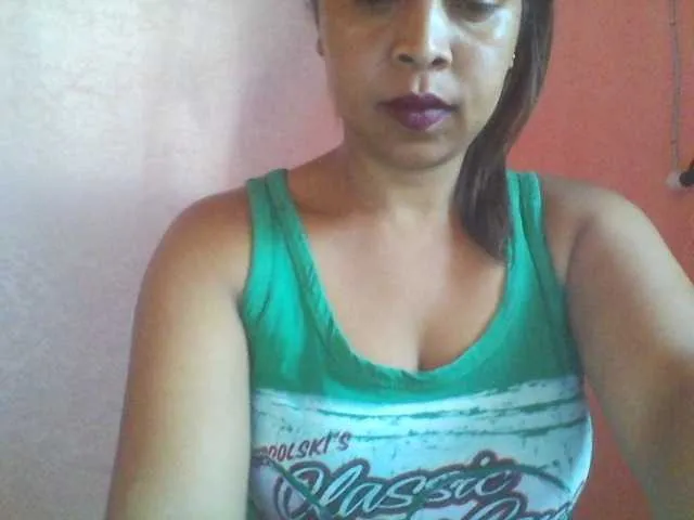 Live sex webcam photo for big-ass-sexy #246240507