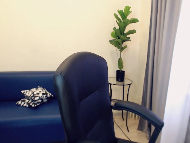 Live sex webcam photo for Kiss_star #254737462