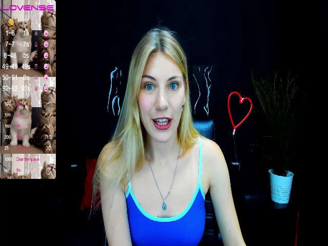 Live sex webcam photo for LiliManchest #263210447