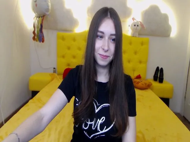 Live sex webcam photo for LindaJason #259838867