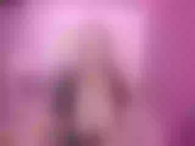 Live sex webcam photo for PtiMermaid #261190274