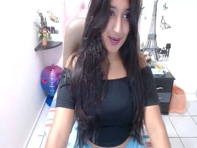 Live sex webcam photo for Camilasweeet_ #264080416
