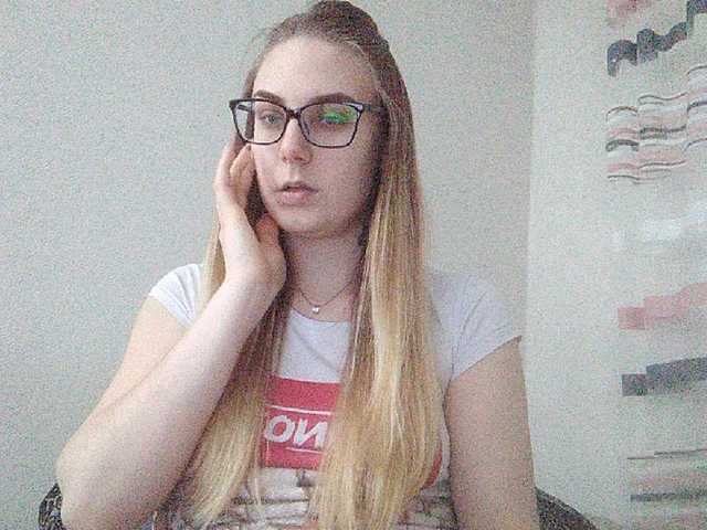 Live sex webcam photo for Blondik8889 #241148328