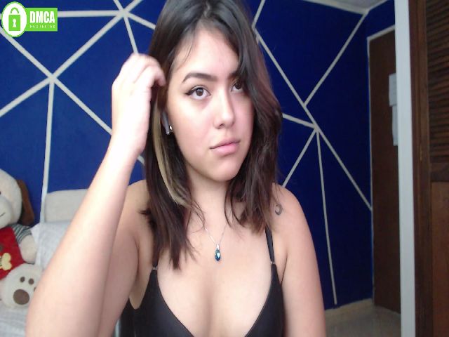 Live sex webcam photo for Angelin_cute #263900207