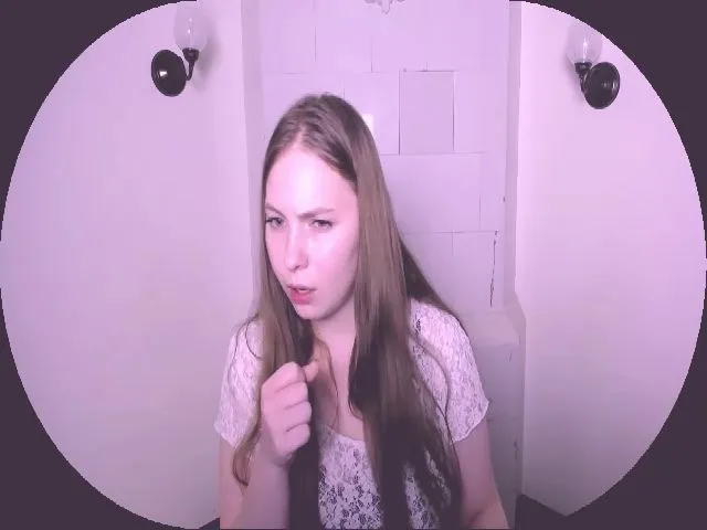 Live sex webcam photo for MollyMey #261002509