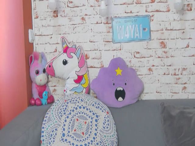 Live sex webcam photo for PoxyVibe #255954380