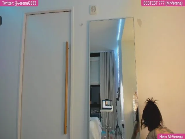 Live sex webcam photo for VerenaG #252426845