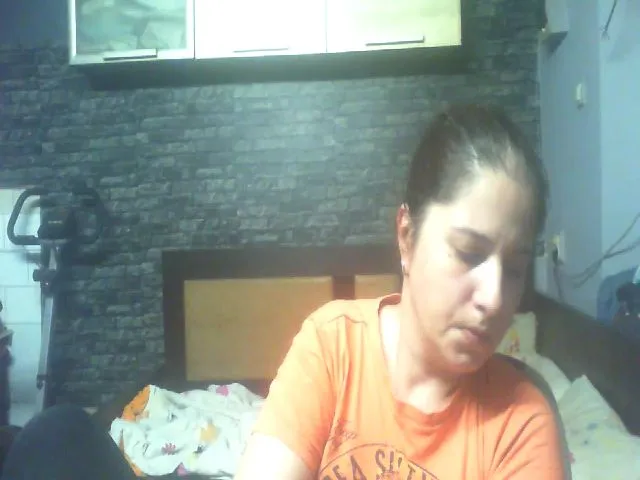 Live sex webcam photo for MGabrielle #253679766