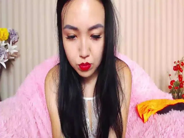 Live sex webcam photo for NiaSan #261913742