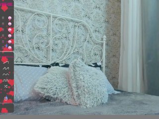 Live sex webcam photo for AkashaQueen #240769431