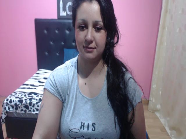 Live sex webcam photo for Orianafox #254036432