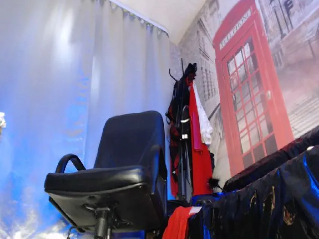 Live sex webcam photo for MissBDSM #264748646