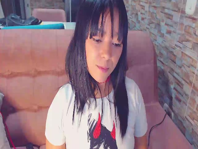 Live sex webcam photo for SalomeFrancoo #264601407