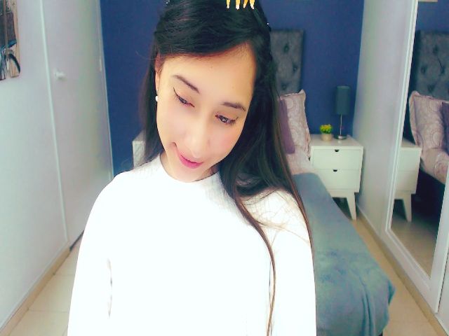 Live sex webcam photo for anniesclub #252359932