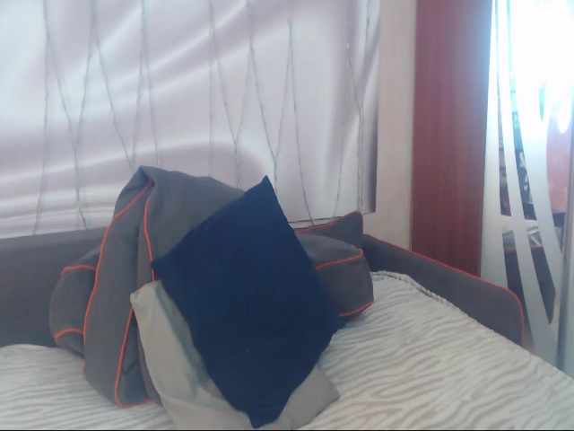 Live sex webcam photo for SexyLINDA_ #263613661